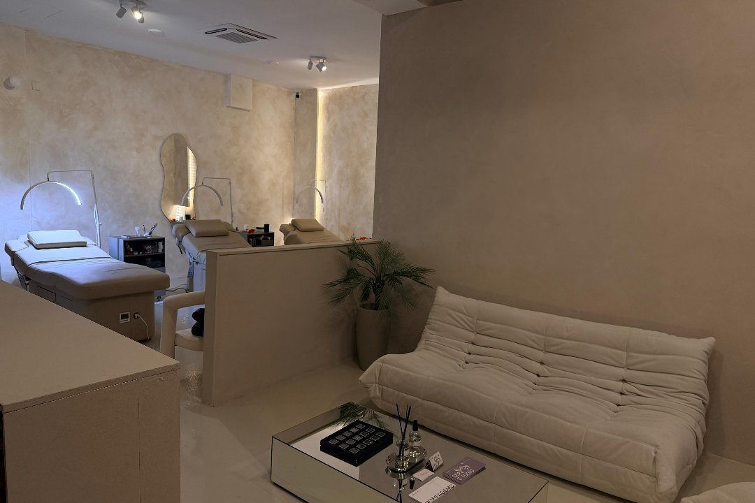 GlowArt Beauty Studio